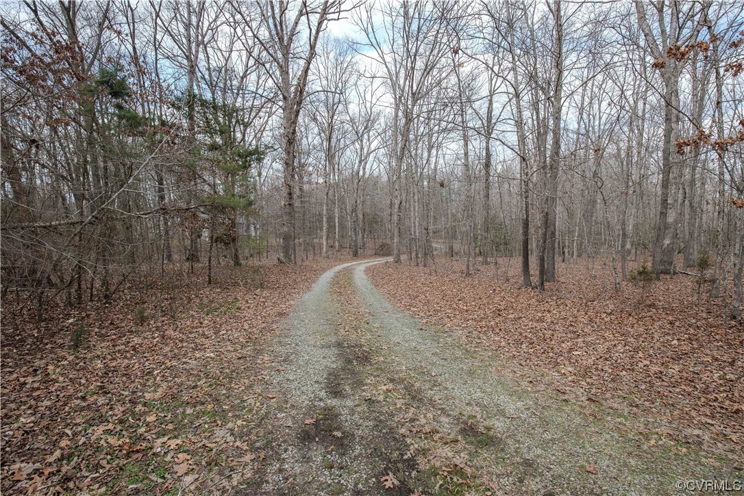 3774 Maidens Road Powhatan, VA 23139 - Photo 3 of 24 Gallery Image 3