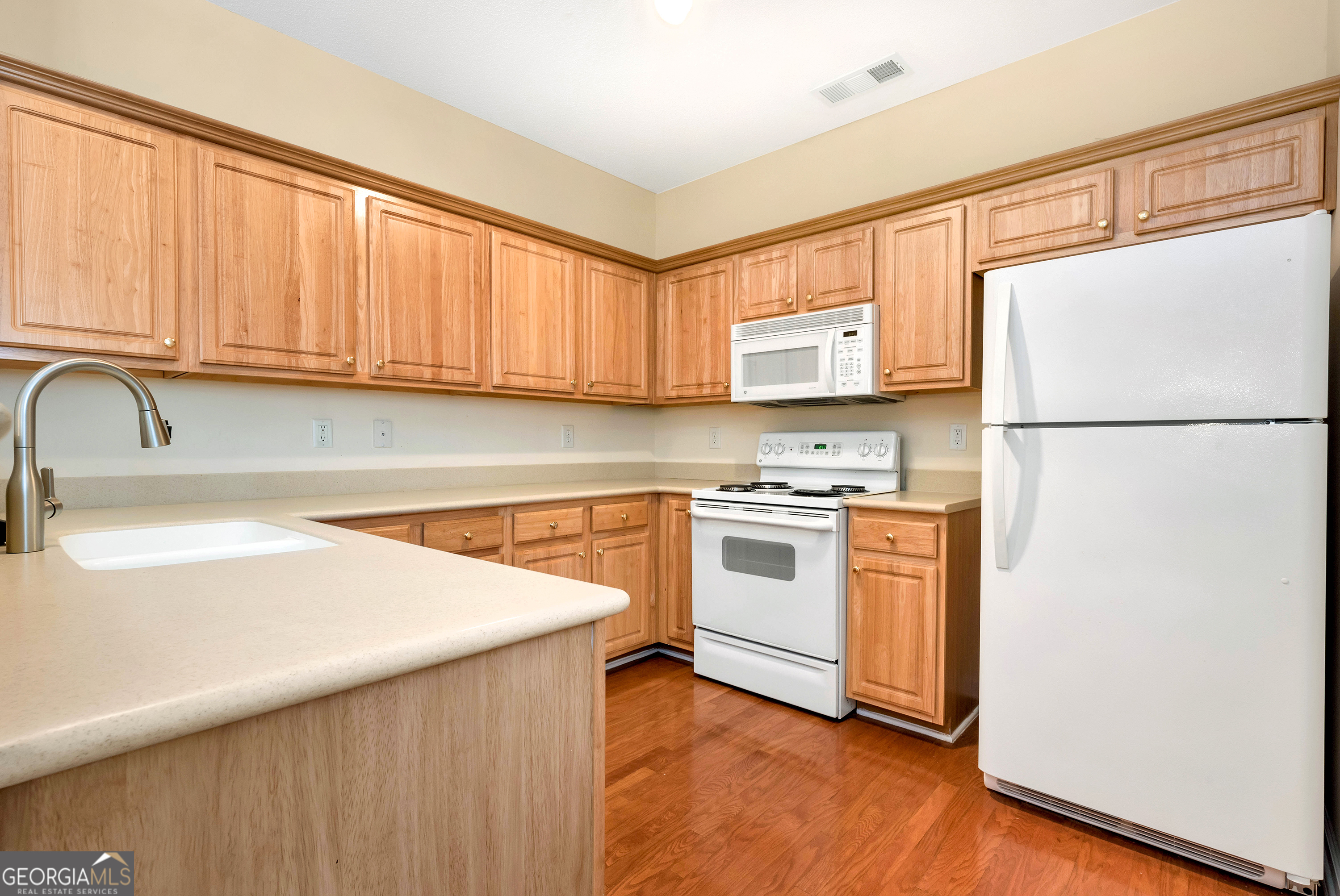 402 Copeland Street Southwest Grayson, GA 30017 - Photo 11 of 41