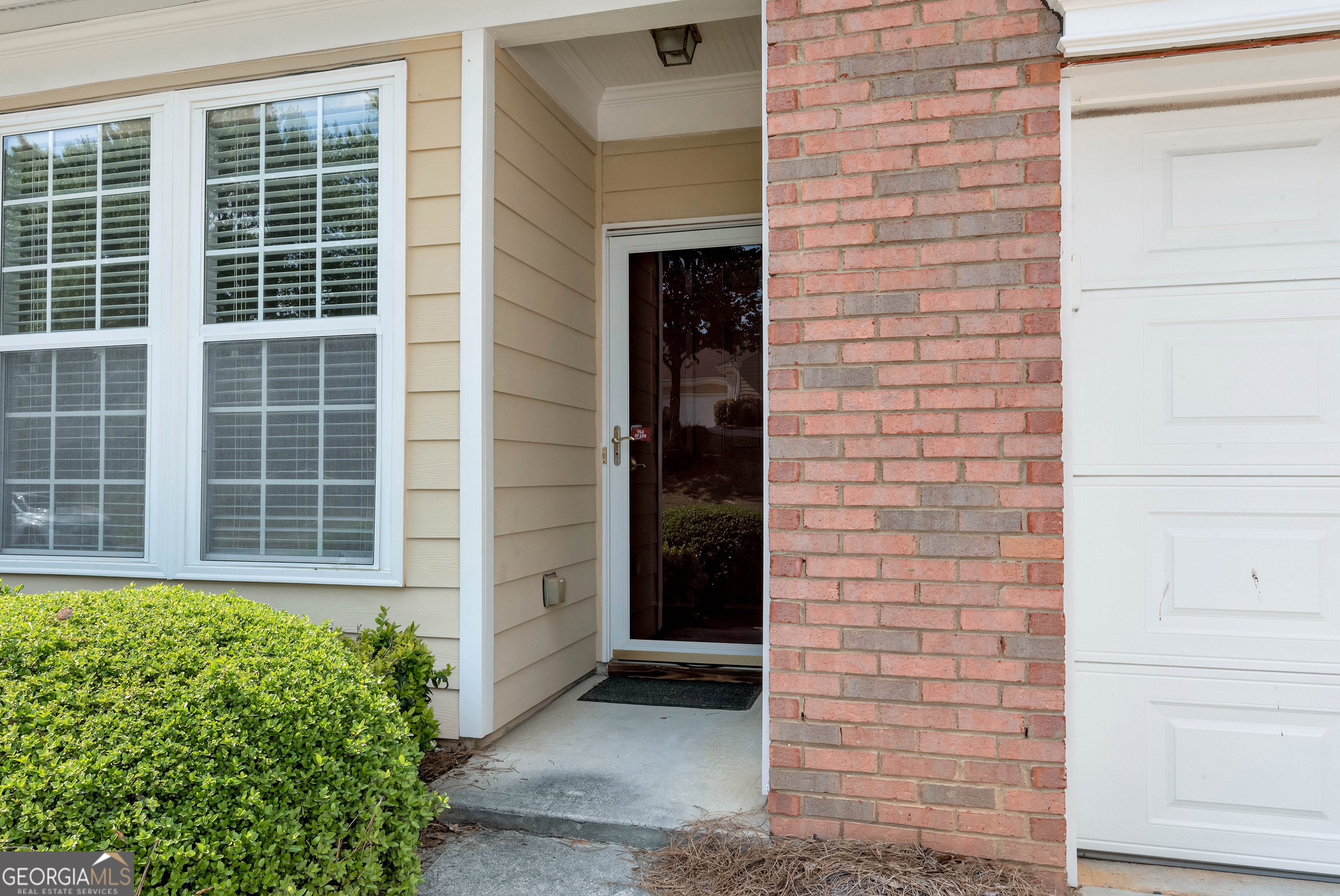 402 Copeland Street Southwest Grayson, GA 30017 - Photo 2 of 41