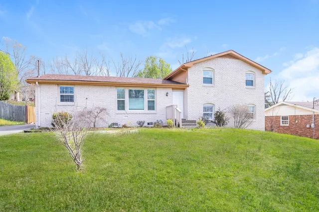 $345,000 | 2636 Ravine Drive, Nashville, TN 37217