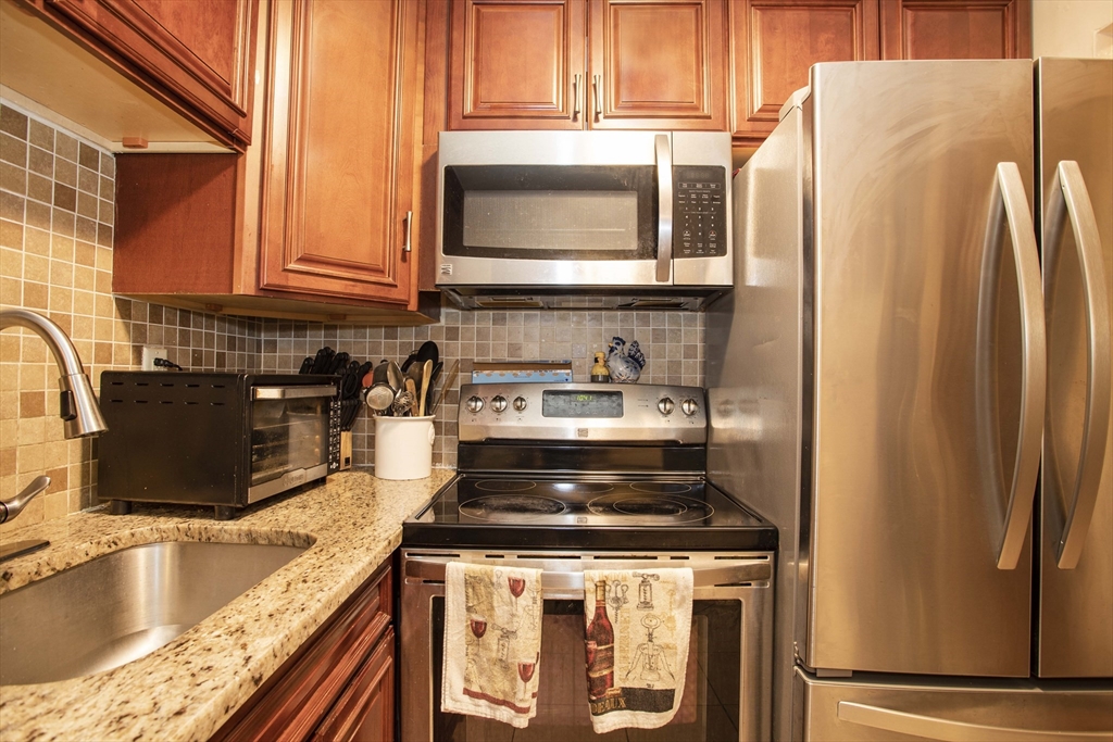 26 Faxon Street, Unit 2 Stoughton, MA 02072 - Photo 14 of 26