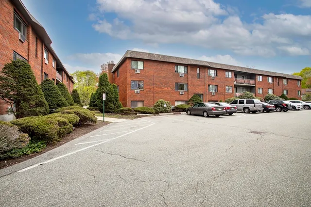 $305,000 | 26 Faxon Street, Unit 2, Stoughton, MA 02072