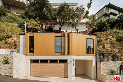 $11,900,000 | 1511 Skylark Lane, Los Angeles, CA 90069