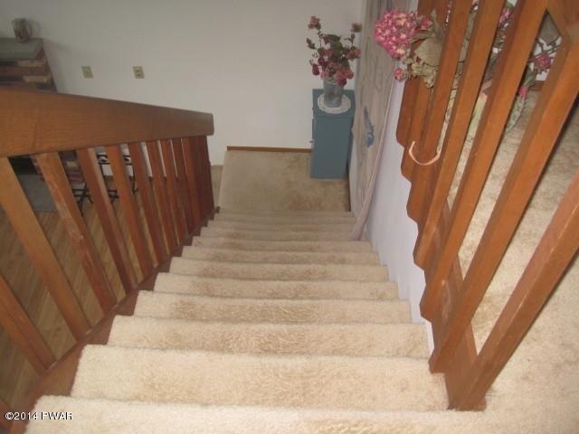 135 Tanager Road Lackawaxen, PA 18435 - Photo 18 of 49