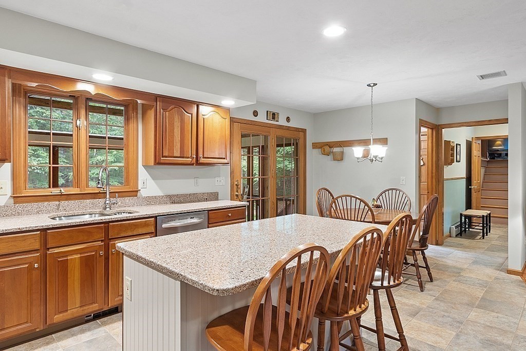 563 Hilltop Road Lancaster, MA 01523 - Photo 19 of 42 Gallery Image 19