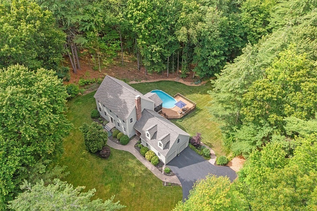 563 Hilltop Road Lancaster, MA 01523 - Photo 2 of 42 Gallery Image 2