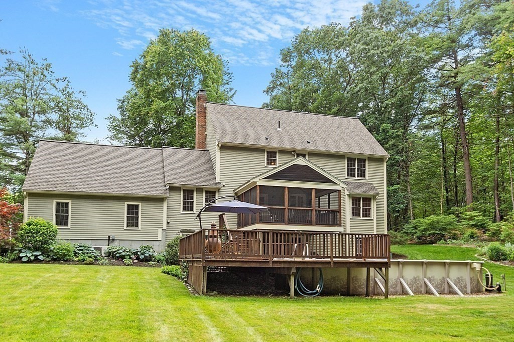 563 Hilltop Road Lancaster, MA 01523 - Photo 8 of 42 Gallery Image 8