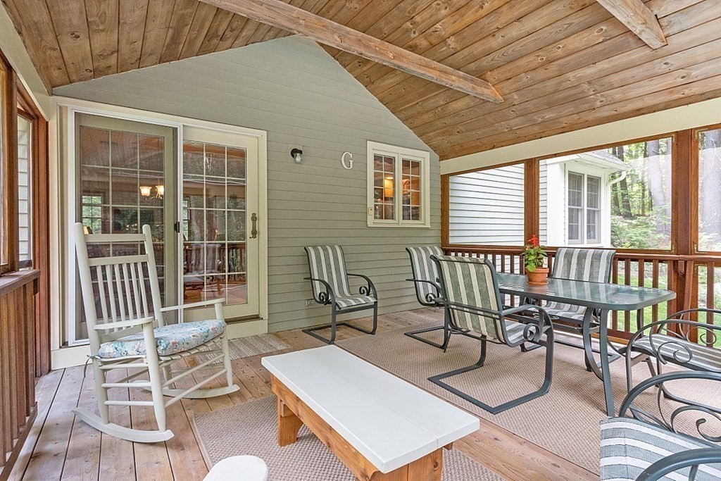 563 Hilltop Road Lancaster, MA 01523 - Photo 9 of 42 Gallery Image 9