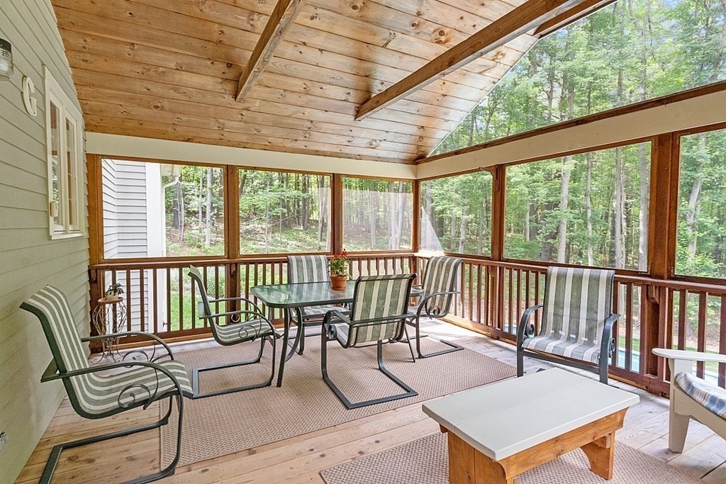 563 Hilltop Road Lancaster, MA 01523 - Photo 10 of 42 Gallery Image 10