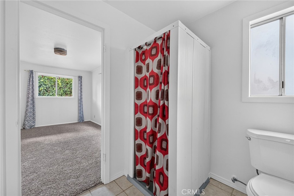 2801 East Mission Road Fallbrook, CA 92028 - Photo 44 of 62 Studio/ADU with bathroom, closet, and separate entry.