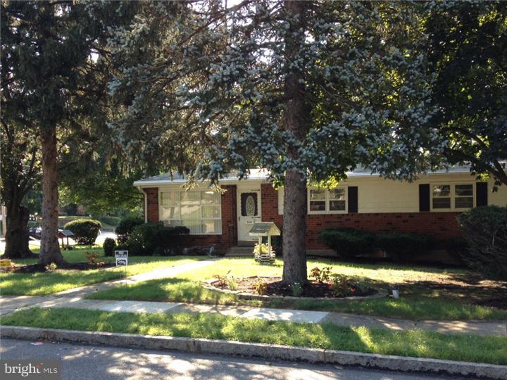 920 Church Road Springfield, PA 19064 - Photo 2 of 19 Exterior Side