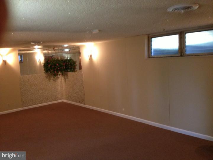920 Church Road Springfield, PA 19064 - Photo 13 of 19 Basement - Finished