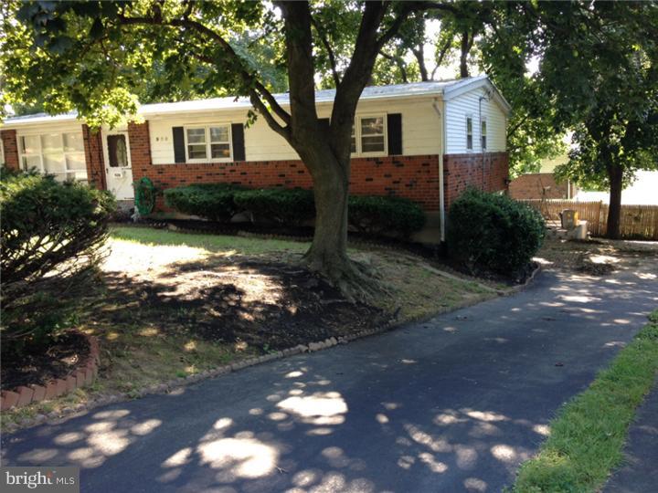 920 Church Road Springfield, PA 19064 - Photo 19 of 19 Driveway