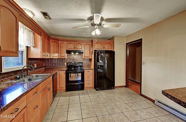 $339,900 | 114 Revere Circle, Elizabethton, TN 37643