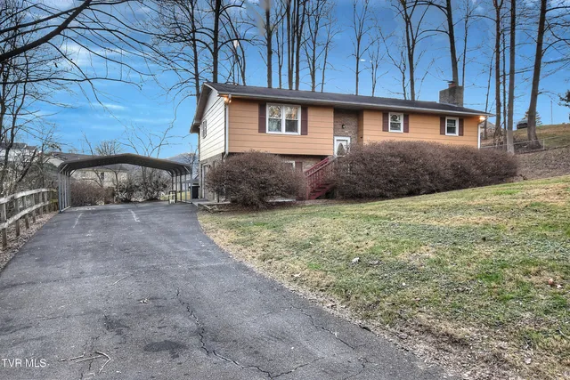 $339,900 | 114 Revere Circle, Elizabethton, TN 37643