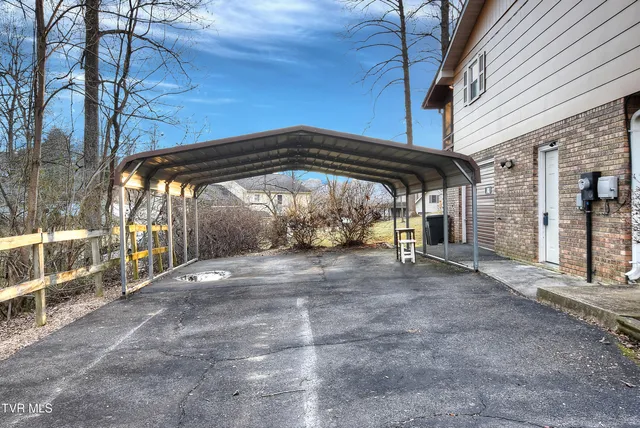 $339,900 | 114 Revere Circle, Elizabethton, TN 37643