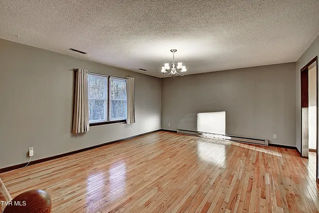 $339,900 | 114 Revere Circle, Elizabethton, TN 37643