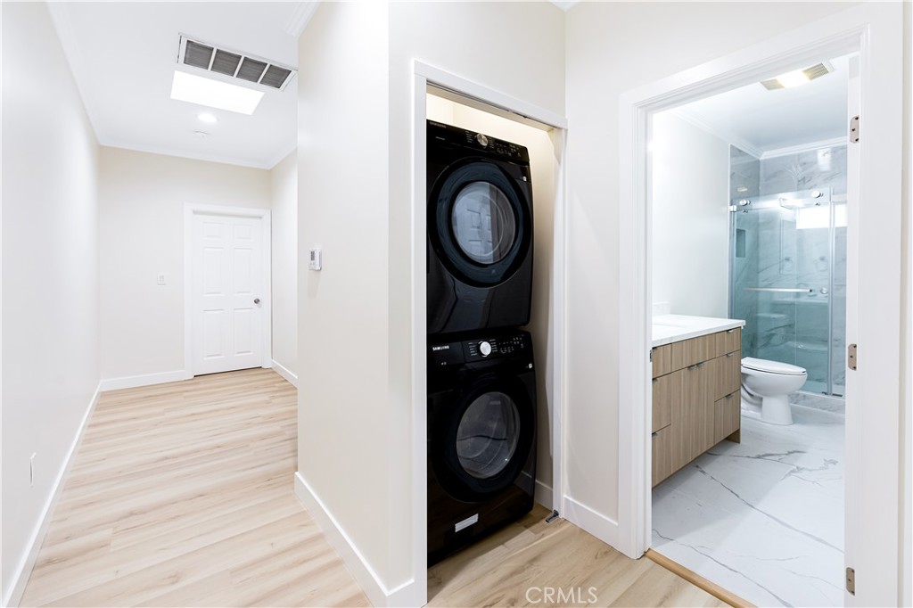 720 East Windsor Road, Unit C Glendale, CA 91205 - Photo 4 of 12