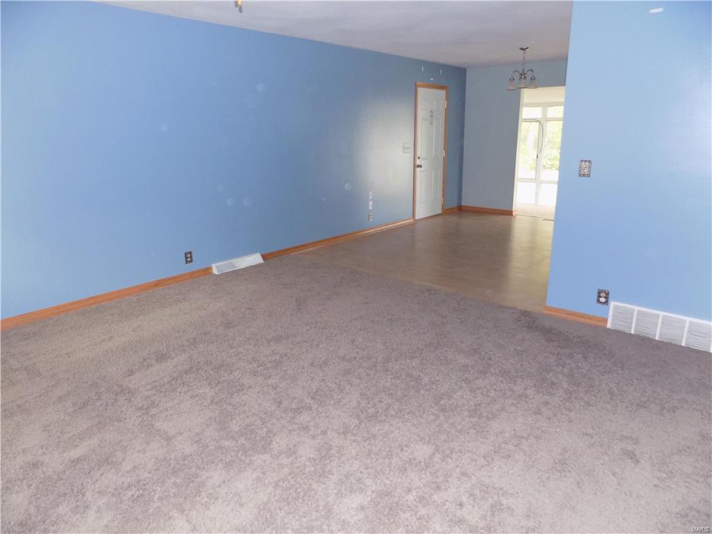 26 Birchwood Road Litchfield, IL 62056 - Photo 12 of 26 Gallery Image 12