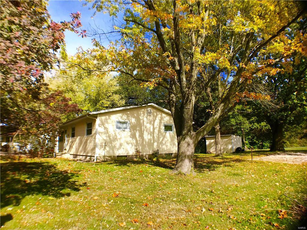 26 Birchwood Road Litchfield, IL 62056 - Photo 8 of 26 Gallery Image 8