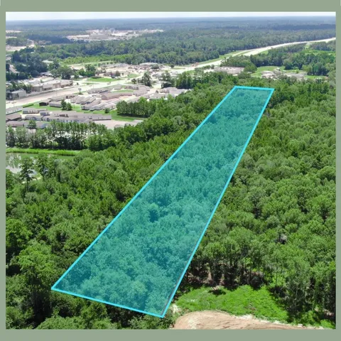 a view of a lush green field