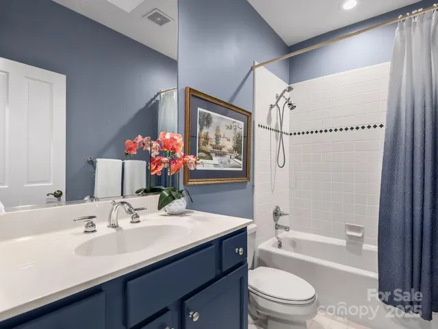 $960,000 | 202 Bent Pine Trace, Hendersonville, NC 28739