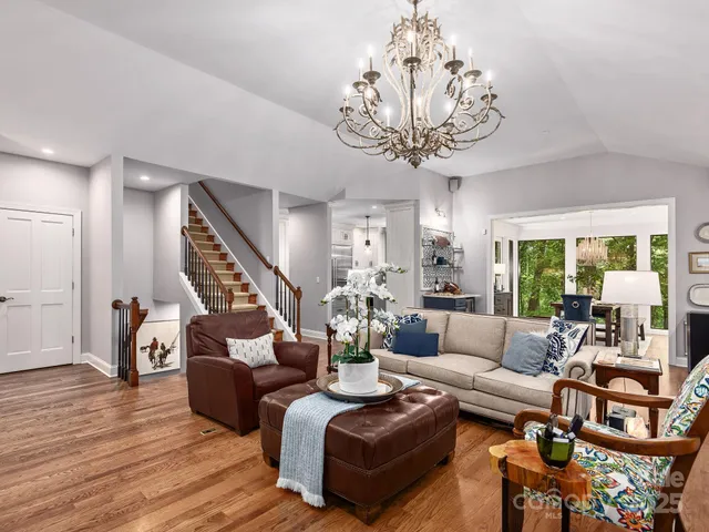 $960,000 | 202 Bent Pine Trace, Hendersonville, NC 28739