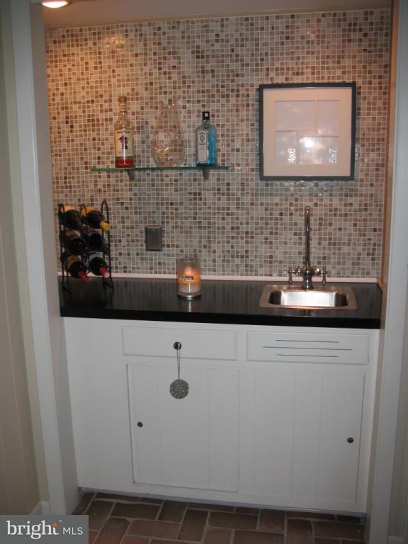 1408 Hillcrest Road Lancaster, PA 17603 - Photo 11 of 41 Gallery Image 11