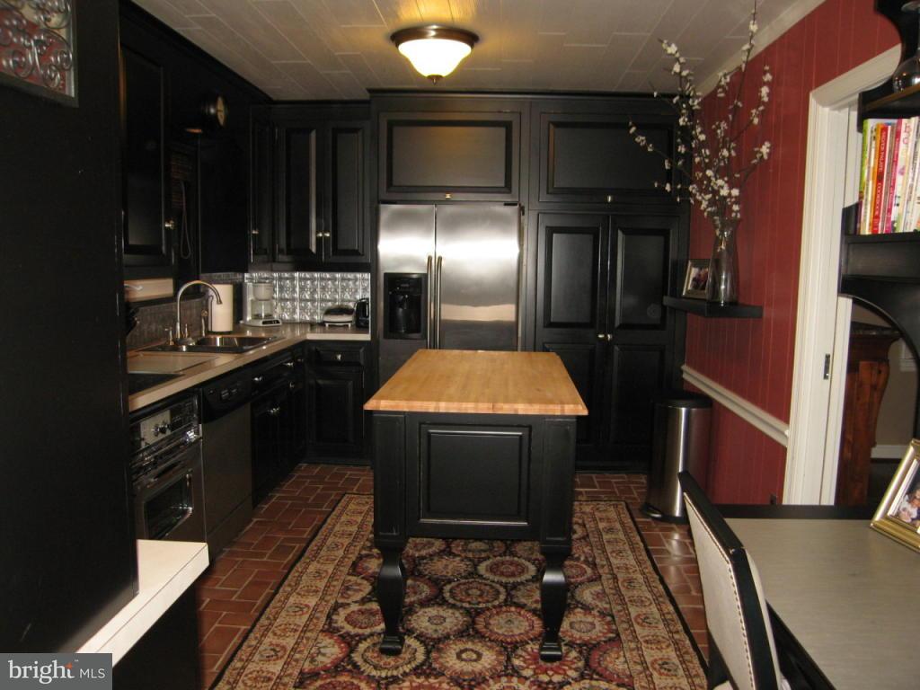 1408 Hillcrest Road Lancaster, PA 17603 - Photo 12 of 41 Gallery Image 12