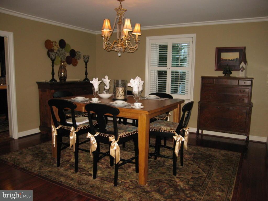 1408 Hillcrest Road Lancaster, PA 17603 - Photo 3 of 41 Gallery Image 3