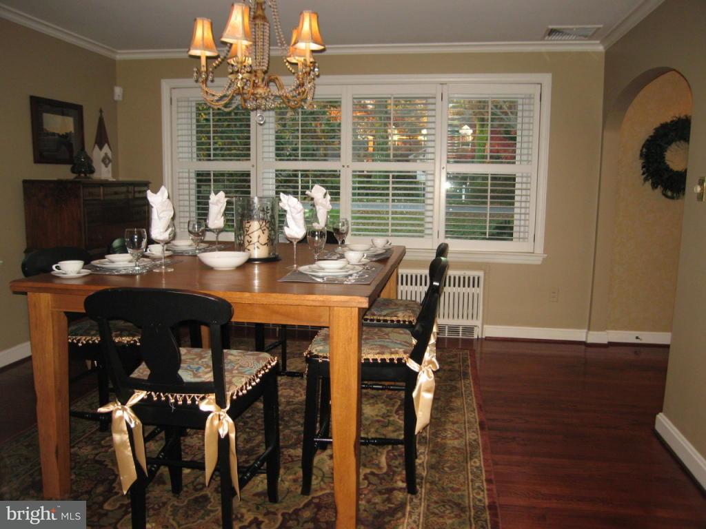1408 Hillcrest Road Lancaster, PA 17603 - Photo 4 of 41 Gallery Image 4