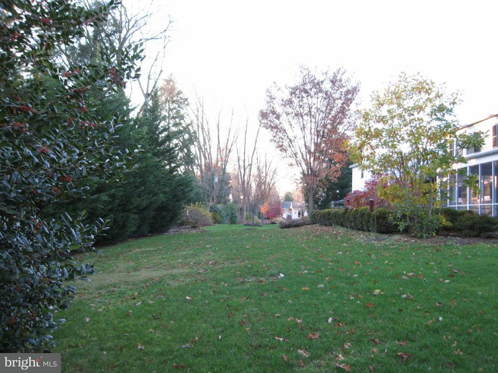 1408 Hillcrest Road Lancaster, PA 17603 - Photo 37 of 41 Gallery Image 37