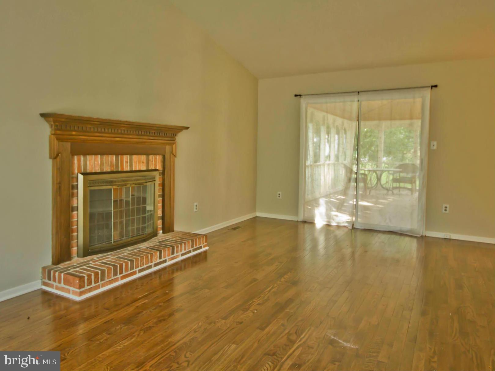9314 Ramblebrook Road Baltimore, MD 21236 - Photo 12 of 28 Family Room