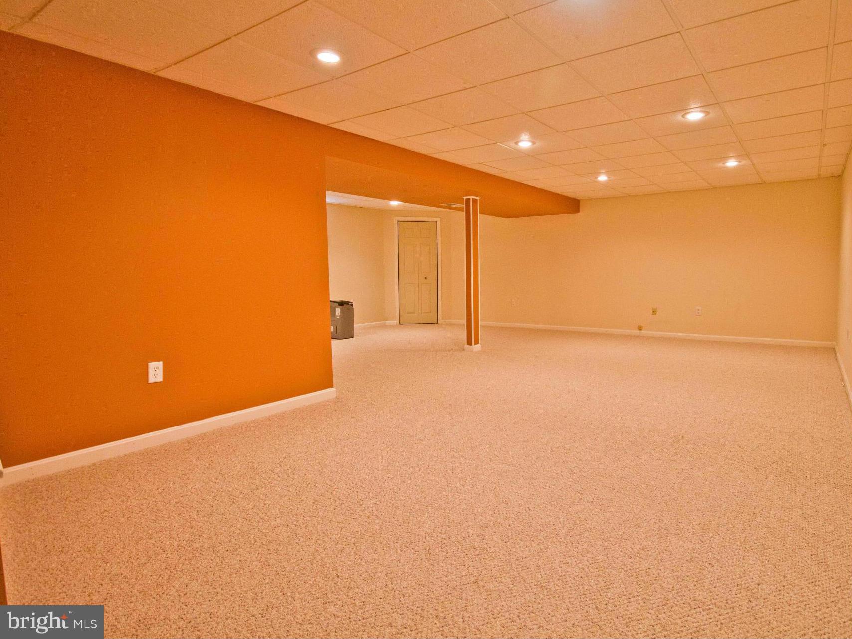 9314 Ramblebrook Road Baltimore, MD 21236 - Photo 20 of 28 Family Room