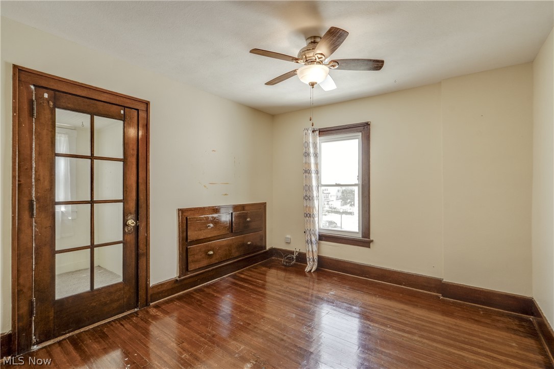 391 Reed Avenue Akron, OH 44301 - Photo 24 of 40 PRIMARY BEDROOM-Virtually staged