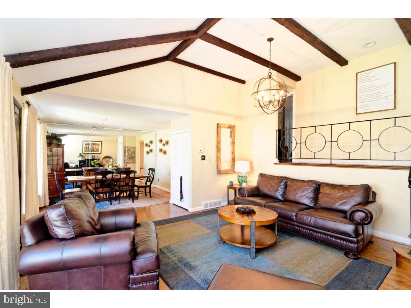 333 Glen Ridge Road Havertown, PA 19083 - Photo 4 of 25 View