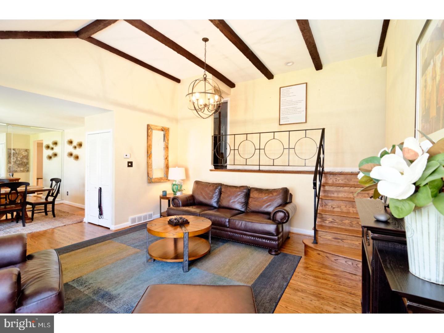 333 Glen Ridge Road Havertown, PA 19083 - Photo 5 of 25 View