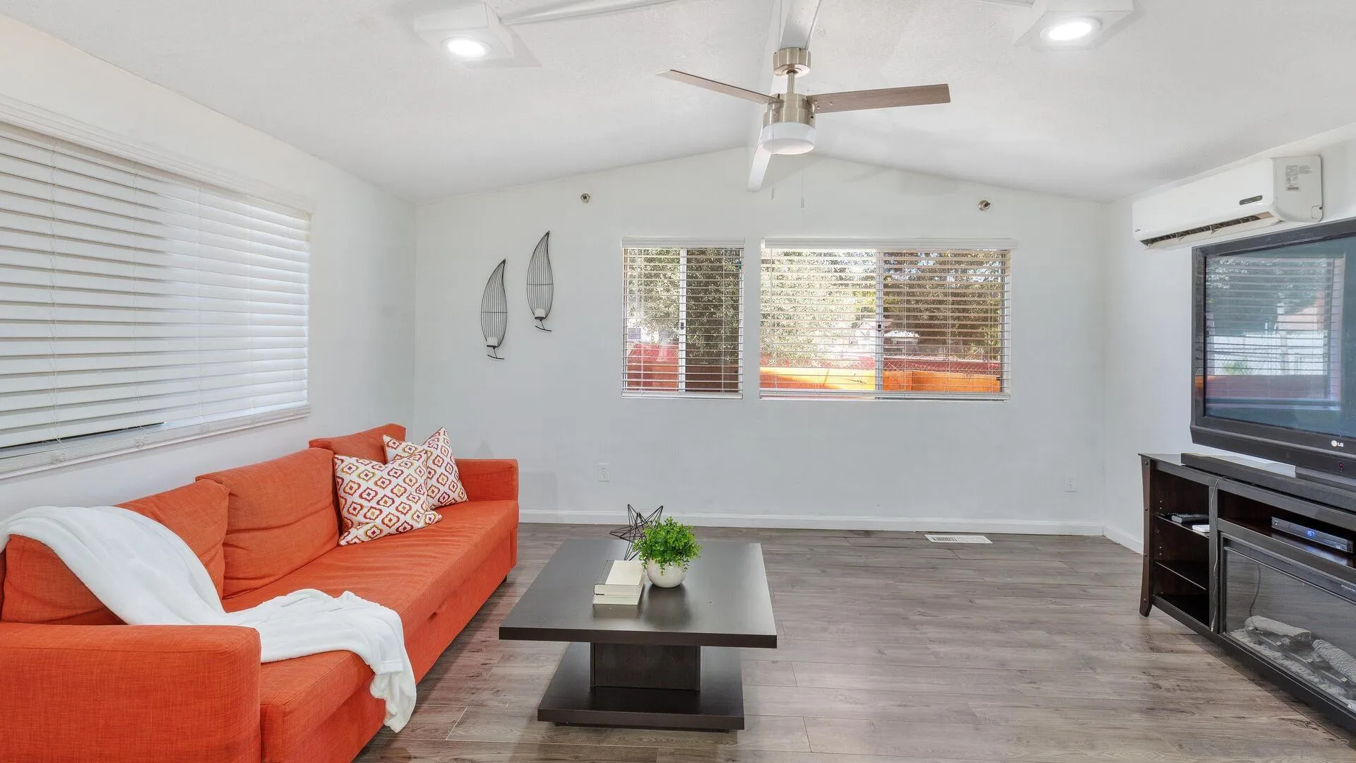 2215 Sweetwater Road Spring Valley, CA 91977 - Photo 11 of 35 Gallery Image 11