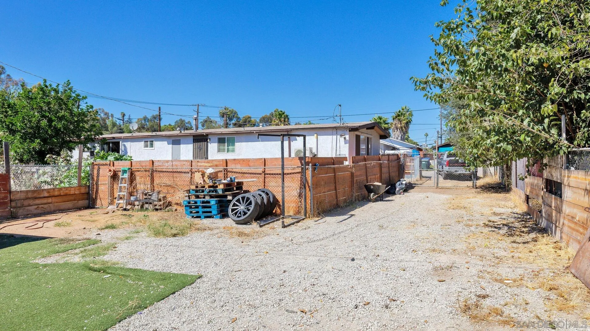 2215 Sweetwater Road Spring Valley, CA 91977 - Photo 24 of 35 Gallery Image 24