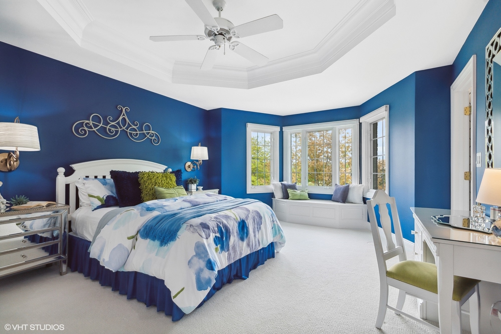 4454 Kettering Drive Long Grove, IL 60047 - Photo 27 of 49 a spacious bedroom with a large bed and a large window