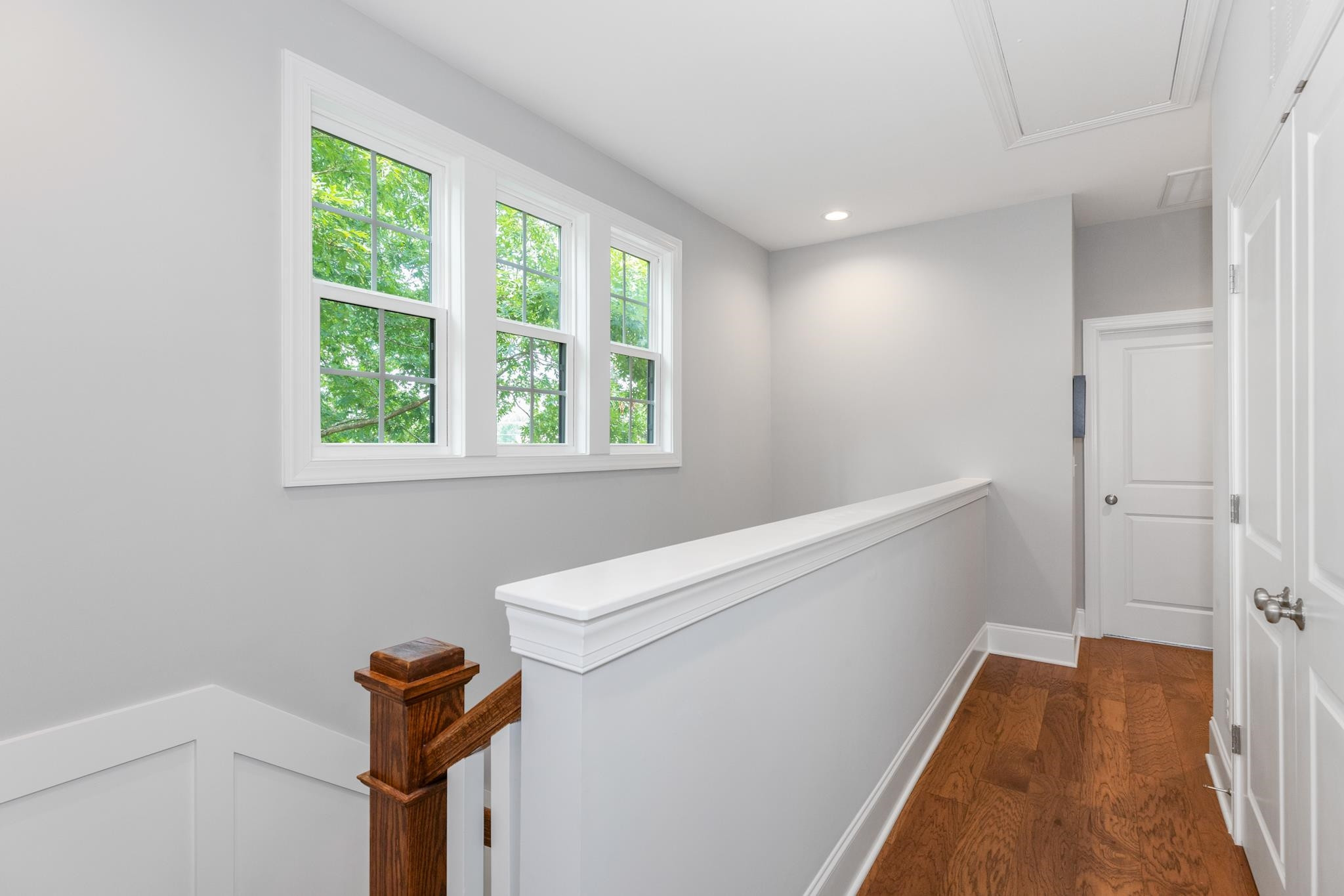 1611 Wooster Street Raleigh, NC 27607 - Photo 20 of 34 a view of hallway with window and furniture