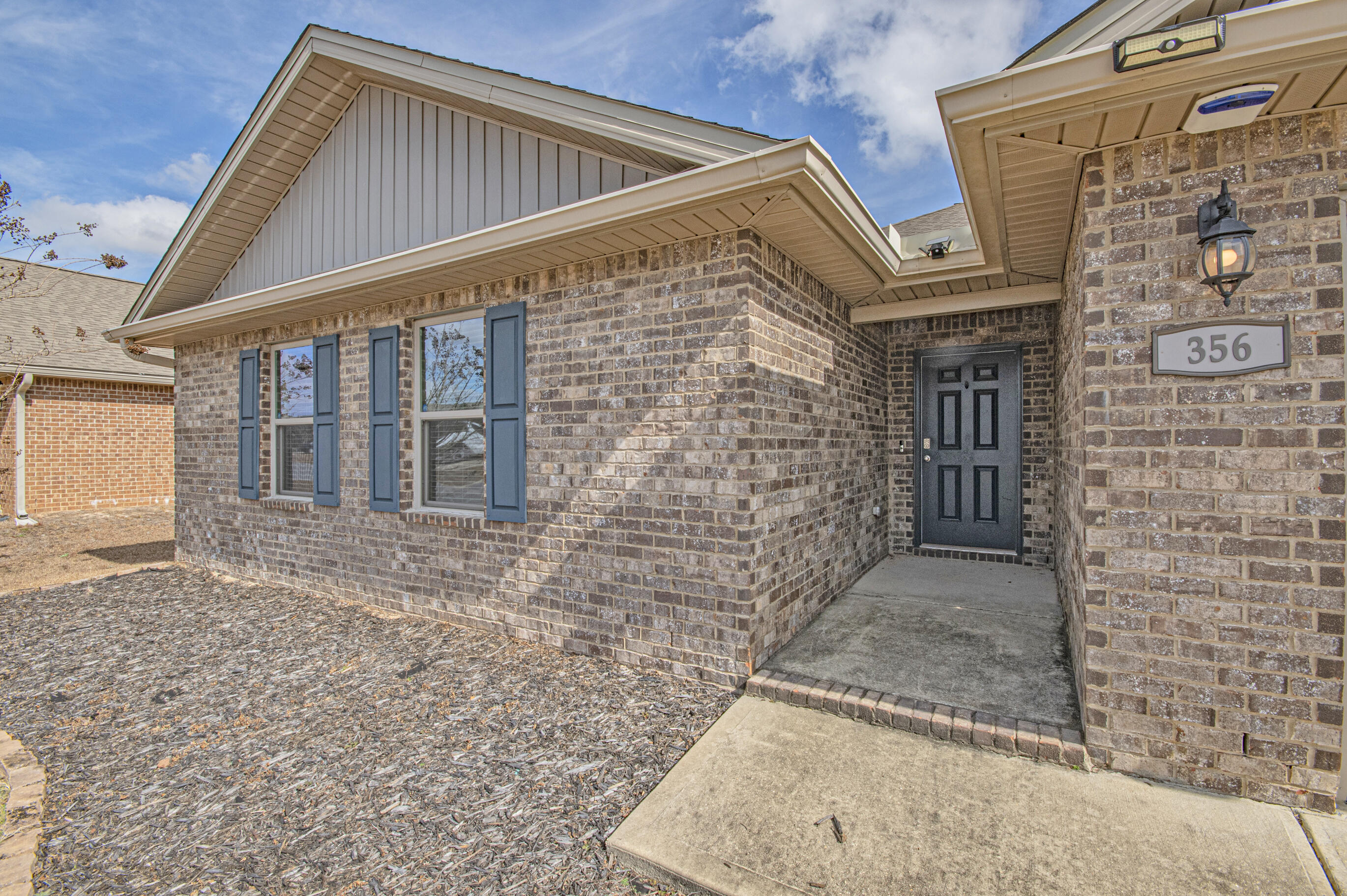 356 Merlin Court Crestview, FL 32539 - Photo 2 of 70 DSC_3557