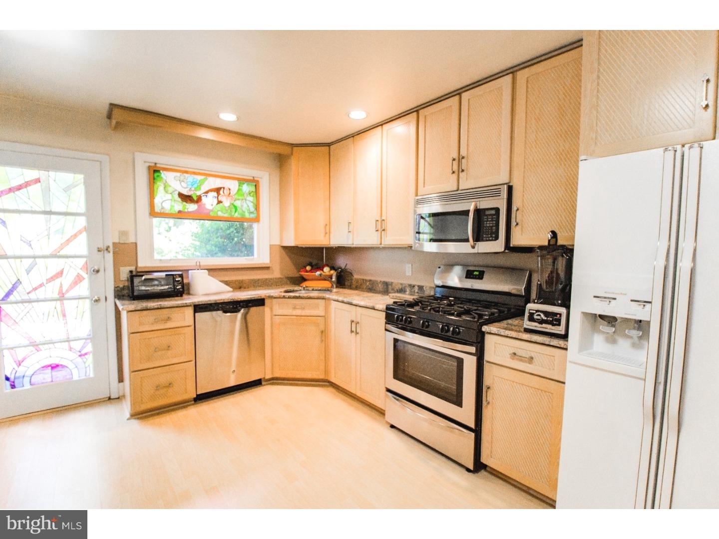 119 Kingfield Road Philadelphia, PA 19115 - Photo 12 of 24
