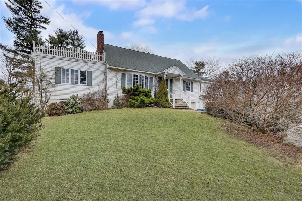 11 Towanda Road Tewksbury, MA 01876 - Photo 1 of 37 Gallery Image 1