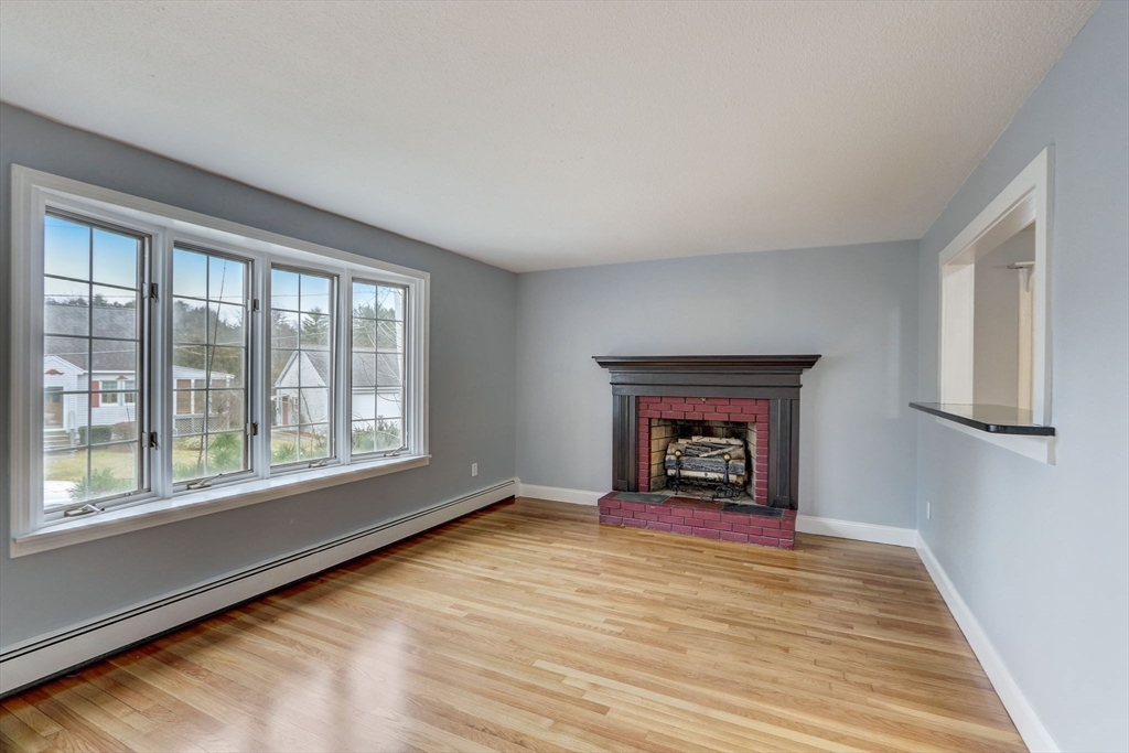 11 Towanda Road Tewksbury, MA 01876 - Photo 11 of 37 Gallery Image 11