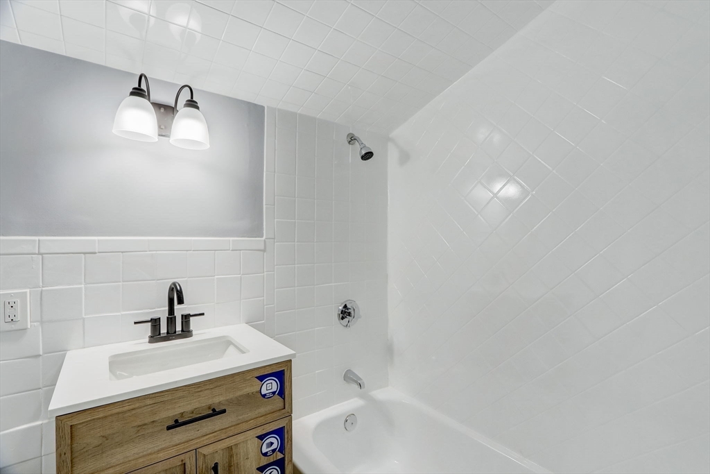 11 Towanda Road Tewksbury, MA 01876 - Photo 25 of 37 Gallery Image 25