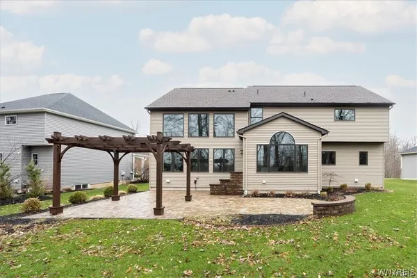 $849,900 | 5484 Marguerites Way, Clarence, NY 14031