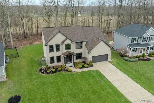 $849,900 | 5484 Marguerites Way, Clarence, NY 14031