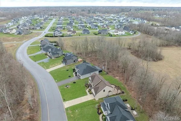 $849,900 | 5484 Marguerites Way, Clarence, NY 14031