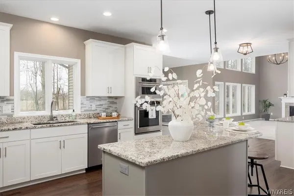 $849,900 | 5484 Marguerites Way, Clarence, NY 14031